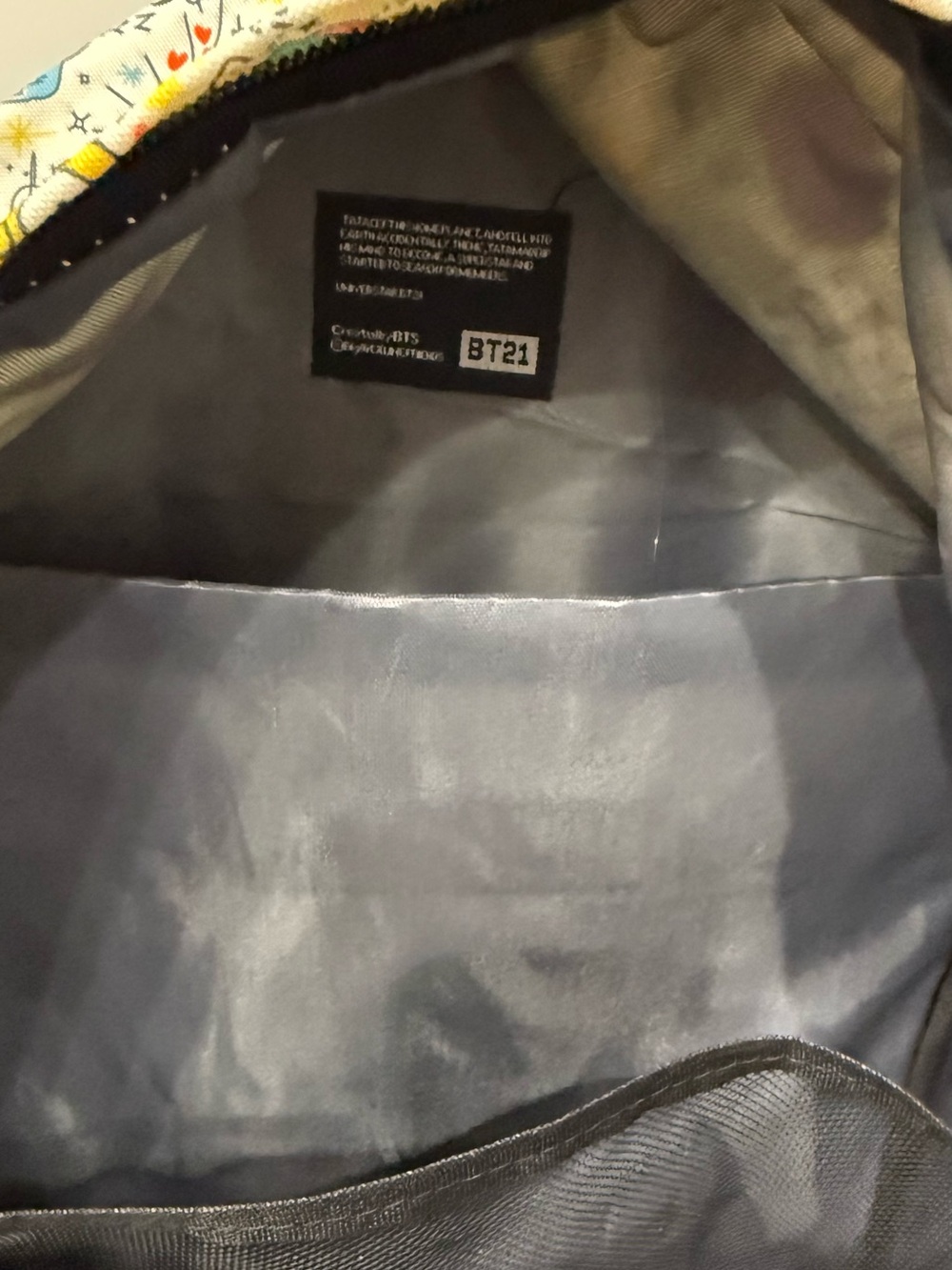 BT21 Print Backpack - Picture 2 of 3